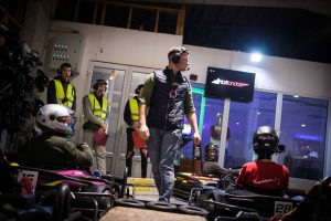Neon Race Kartlandas