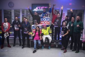 Neon Race Kartlandas