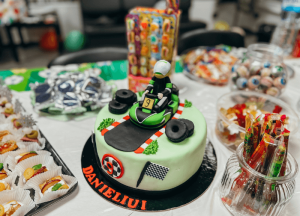Gimtadienio tortas Kartlande